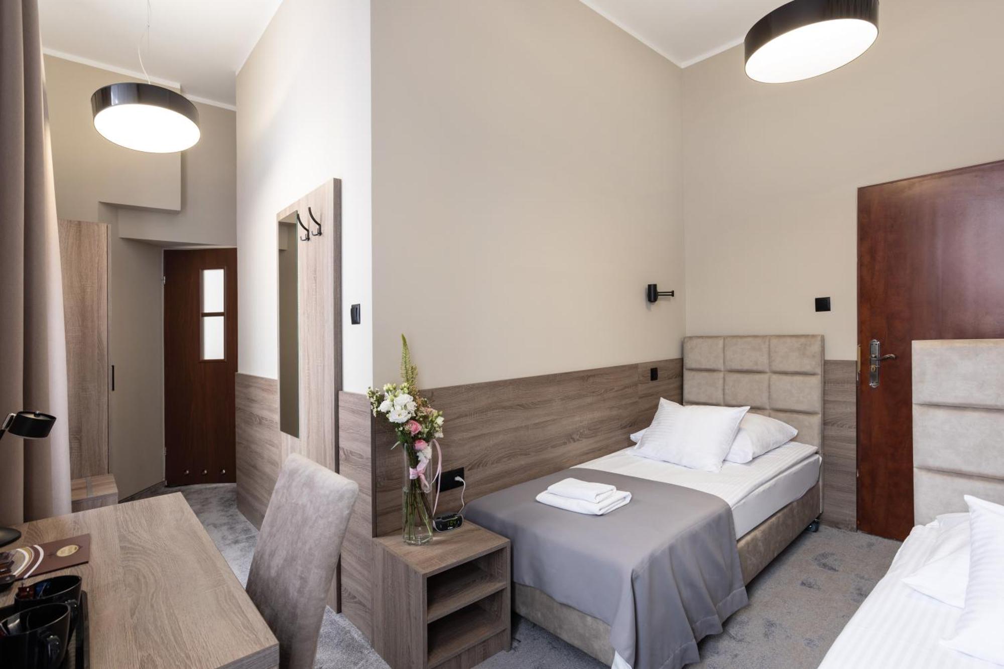 Hotel Maksymilian — Photos 1